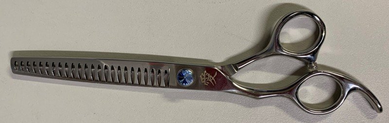 Bucci 7" Left Handed 24 Tooth Thinning Shears-